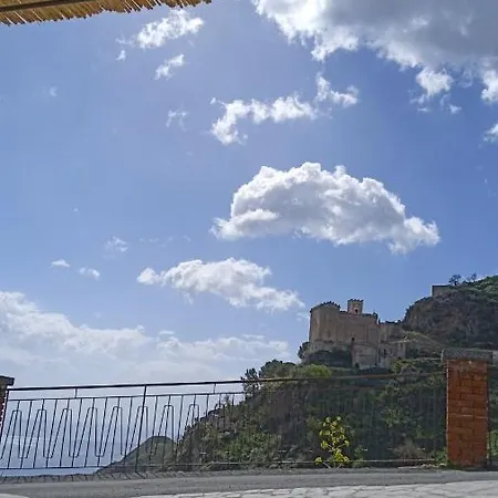 Loft S. Antonio Apartament Savoca